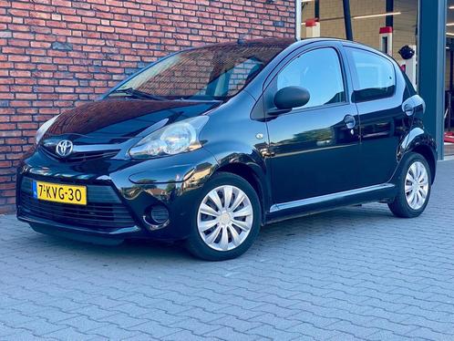 Toyota Aygo 1.0 VVT-i Now NAP Airco/Elek.Ramen/Centr.Vergr., Auto's, Toyota, Te koop, Aygo, ABS, Airbags, Airconditioning, Centrale vergrendeling