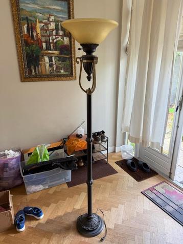 vloerlamp / Standing lamp beschikbaar voor biedingen