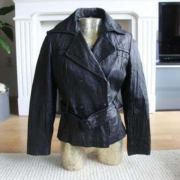 Zeer Mooie Leren Dames Jas (Maat 44) € 70,- beschikbaar voor biedingen