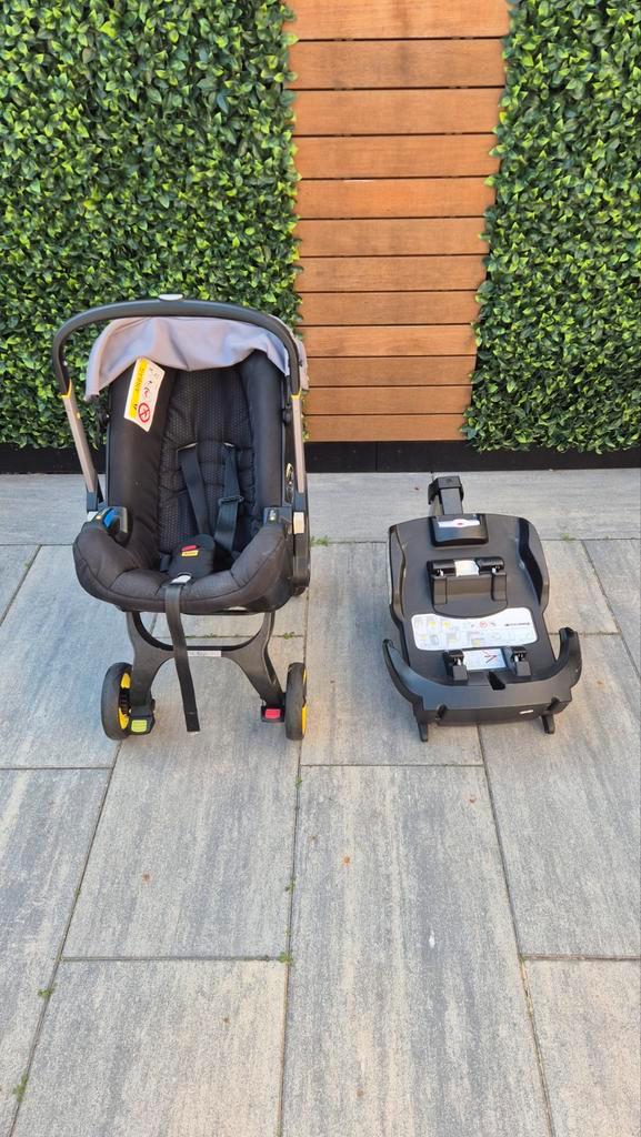 Doona Kinderautostoel + Isofix Base, Kinderen en Baby's, Autostoeltjes, Zo goed als nieuw, Overige merken, 0 t/m 13 kg, Isofix