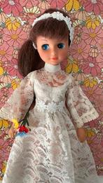 Barbie SINDY FLEUR BRIDE BRUID met boeket, Ophalen of Verzenden, Zo goed als nieuw, Pop