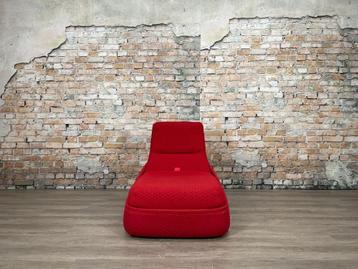 Coalesse Hosu rood bij TheReSales beschikbaar voor biedingen