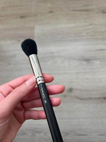 MAC make-up kwast beschikbaar voor biedingen