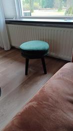 Groene Velvet Voetenbankje / Krukje, Huis en Inrichting, Banken | Voetenbanken en Poefen, Ophalen