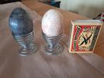 Twee stenen eieren met eierdopjes, Ophalen of Verzenden, Zo goed als nieuw