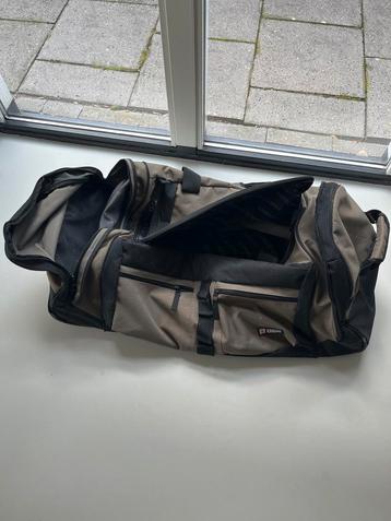 Ruime Sporttas / Reistas beschikbaar voor biedingen