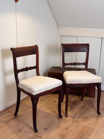 Antieke Stoelen - Gerestaureerd & Herbekleed 4 stuks beschikbaar voor biedingen