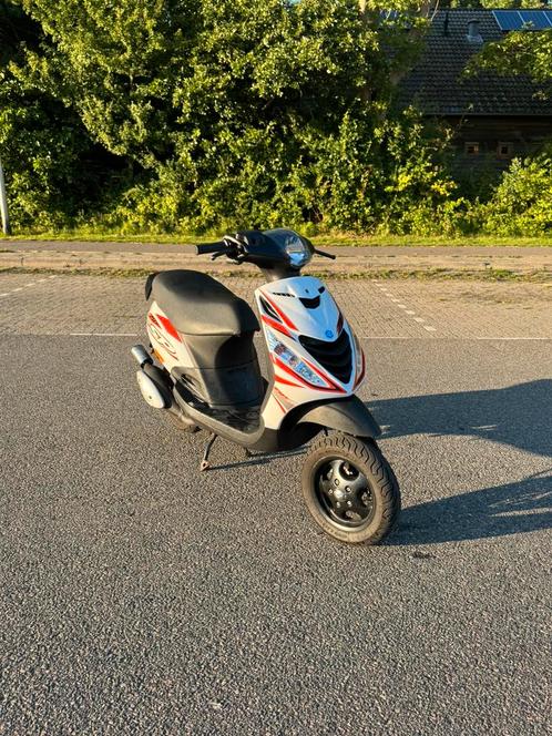 Piaggio zip SP H2o orgineel 70cc polini 2 takt, Fietsen en Brommers, Scooters | Piaggio, Zo goed als nieuw, Zip, Tweetakt, Ophalen