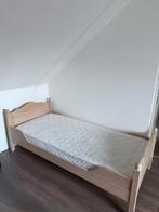 Houten bed met matras, Ophalen, Eenpersoons, Hout, 90 cm