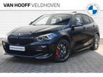 BMW 1-serie 120i High Executive M Sport Automaat / Panoramad, Auto's, BMW, Te koop, Benzine, 73 €/maand, Hatchback