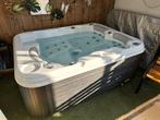 Wellis oem jacuzzi nieuw met afdekzeil show model, Ophalen, Zo goed als nieuw, Afdekzeil, Vast