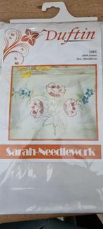 Sarah Needlework kit tafelkleed., Hobby en Vrije tijd, Handborduren, Ophalen of Verzenden, Zo goed als nieuw, Borduurpakket