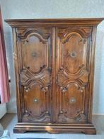 Spaanse kast, Antiek en Kunst, Antiek | Meubels | Kasten, Ophalen