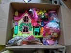 Poppenhuisje, Baby Screts en barbies, Ophalen, Zo goed als nieuw, Babypop
