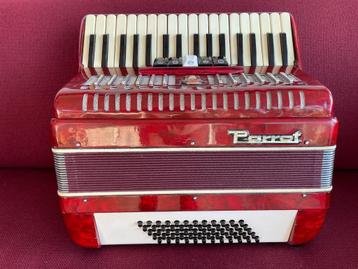 Compacte Parrot accordeon . 60 bas . 3 korig .  beschikbaar voor biedingen