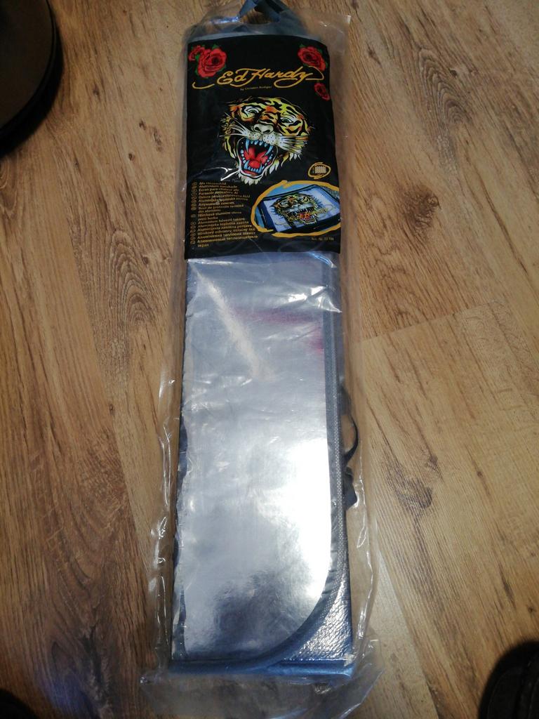 Ed Hardy Zonnescherm Auto - Nieuw in Verpakking, Ophalen, Nieuw, Universeel