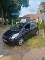 Toyota Yaris 1.3 16V Vvt-i 5DR 2007 Zwart, Auto's, Voorwielaandrijving, 4 cilinders, 995 kg, Origineel Nederlands