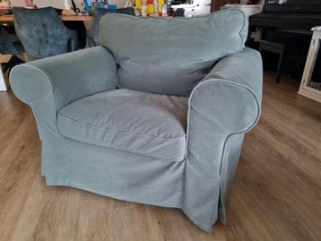 IKEA Ektorp fautuill en poef - afbeelding 2