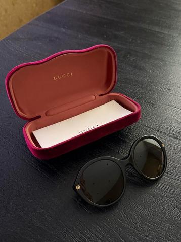 Gucci dames zonnebril nieuw zwart / goud beschikbaar voor biedingen