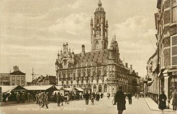 (378-339-025) Middelburg Markt met Stadhuis beschikbaar voor biedingen