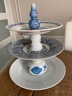 Etagere van oude kop en schotels, Ophalen of Verzenden, Gebruikt