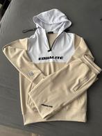 Equalité Trainingspak Beige/Wit - Nieuwstaat, Ophalen of Verzenden, Zo goed als nieuw, Overige maten, Beige