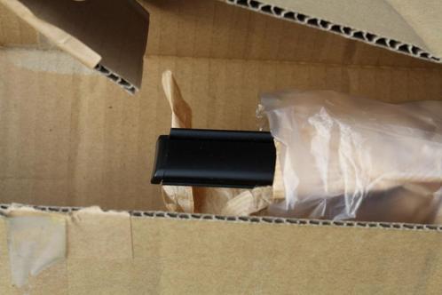 Nieuwe sierlijst dakstrip links + rechts Mazda 6, Auto diversen, Tuning en Styling, Ophalen