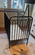 Zwart metalen baby ledikant, Ophalen, Zo goed als nieuw