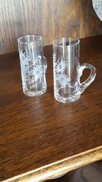 glazen karaf met druiven en bladeren , 2 kleine glaasjes, Antiek en Kunst, Ophalen of Verzenden