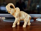 Olifant / Massief / Oud / Gaaf / Resin ? / Ivorine ?, Antiek en Kunst, Ophalen of Verzenden
