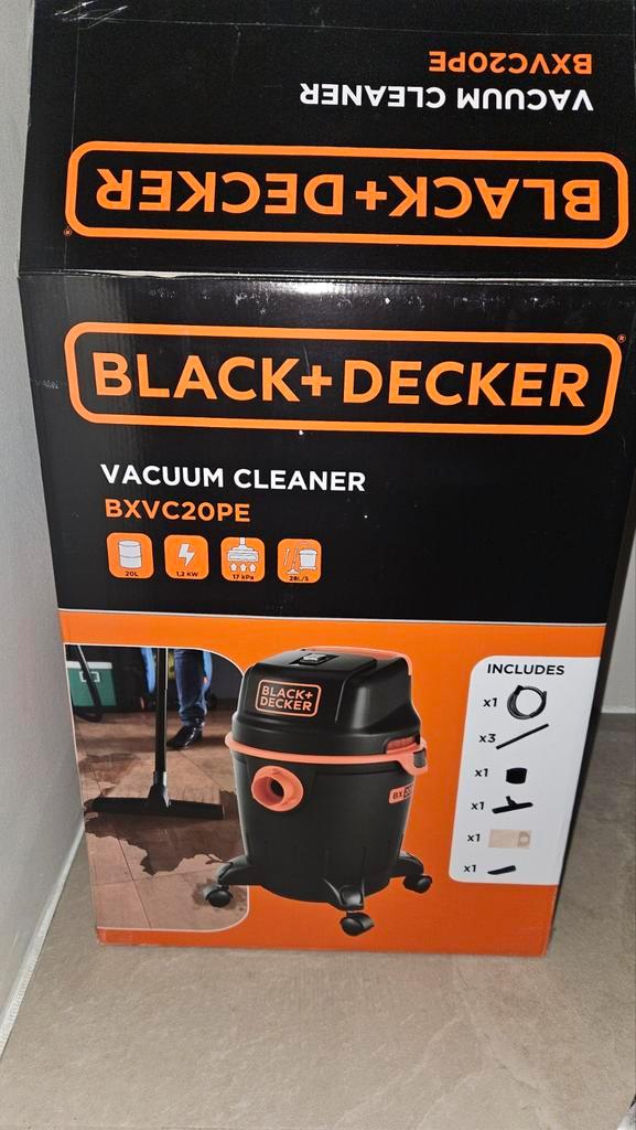 Black+Decker Bouwstofzuiger te huur, Witgoed en Apparatuur, Stofzuigers, Gebruikt, Stofzuiger, 1200 tot 1600 watt, Reservoir, Ophalen of Verzenden