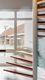 Houten wenteltrap / spiltrap– Zelf demonteren, Doe-het-zelf en Verbouw, Ladders en Trappen, Ophalen, Gebruikt, Trap, 2 tot 4 meter