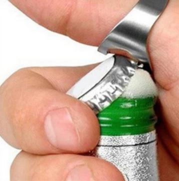 Metalen flesopener ring [Box A - 193, 194, 195] beschikbaar voor biedingen