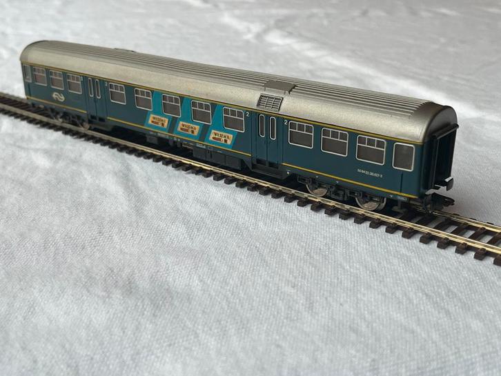 Roco 4232A NS Plan W 2e klas met reclamebanen in OVP, Hobby en Vrije tijd, Modeltreinen | H0, Zo goed als nieuw, Wagon, Gelijkstroom