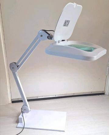 🟢Alco AL-9226 LOEPLAMP / LED Wit 12,4 Watt 62 LEDS beschikbaar voor biedingen