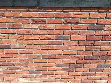 Metselstenen over van een verbouwing beschikbaar voor biedingen