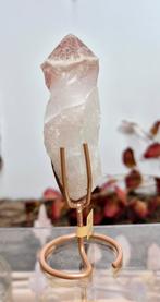 Pink Scarlet Lemurian 02, Verzenden
