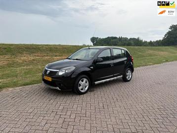 Dacia Sandero 1.2i Blackline 2 Sleutels beschikbaar voor biedingen
