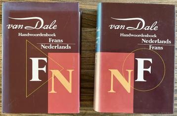 Nederlands- Frans en Frans-Nederlands van Dale beschikbaar voor biedingen
