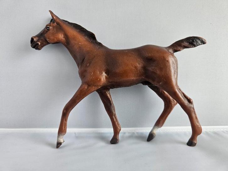 Schleich 16752 Künstlerpferde dravend veulen., Verzamelen, Dierenverzamelingen, Zo goed als nieuw, Beeldje of Figuurtje, Paard