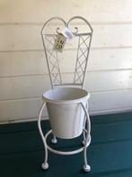 stoeltje/tevens planten pot (leuk cadeau voor Sint of Kerst), Ophalen, Nieuw, Minder dan 25 cm, Balkon