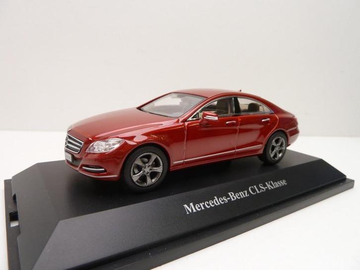 Mercedes CLS  'Norev 1/43 '', Hobby en Vrije tijd, Modelauto's | 1:43, Zo goed als nieuw, Auto, Norev, Ophalen of Verzenden