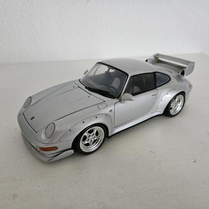 UT-MODELS: PORSCHE 911 (993) GT2, Hobby en Vrije tijd, Modelauto's | 1:18, Zo goed als nieuw, Auto, UT Models, Ophalen of Verzenden