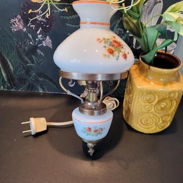 Vintage Wandlampje Messing & Glas Bloemdecoratie beschikbaar voor biedingen