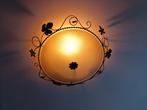 Vintage plafond lamp schaallamp plafonnière glas gietijzer, Ophalen, Zo goed als nieuw, Glas, Vintage