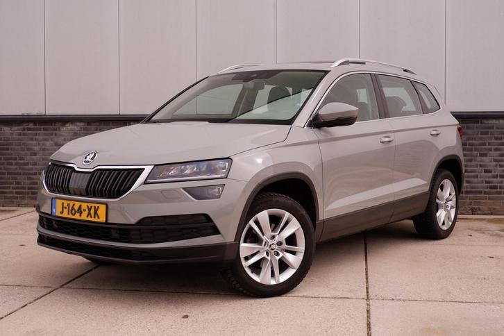 Skoda Karoq 1.5 TSI ACT Business Edition | Pano | Trekhaak |, Auto's, Skoda, Te koop, Karoq, ABS, Achteruitrijcamera, Adaptive Cruise Control