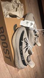 Yeezy 350 slate - maat 42 2/3 - origineel, Ophalen of Verzenden, Nieuw, Overige kleuren
