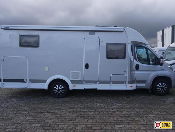 Carado T 67 DAKAIRCO/CAMERA/FIETSENDR, Caravans en Kamperen, Campers, Bedrijf, tot en met 5, Carado, Overige merken, Diesel, Handgeschakeld