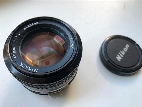 3 x 50mm nikon f1.4 & f1.8 nikkor ais, Audio, Tv en Foto, Fotografie | Lenzen en Objectieven, Gebruikt, Standaardlens, Ophalen of Verzenden