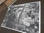 Grote zwart-wit stadsgezicht print met frame, Gebruikt, 125 cm of meer, Ophalen of Verzenden, Print